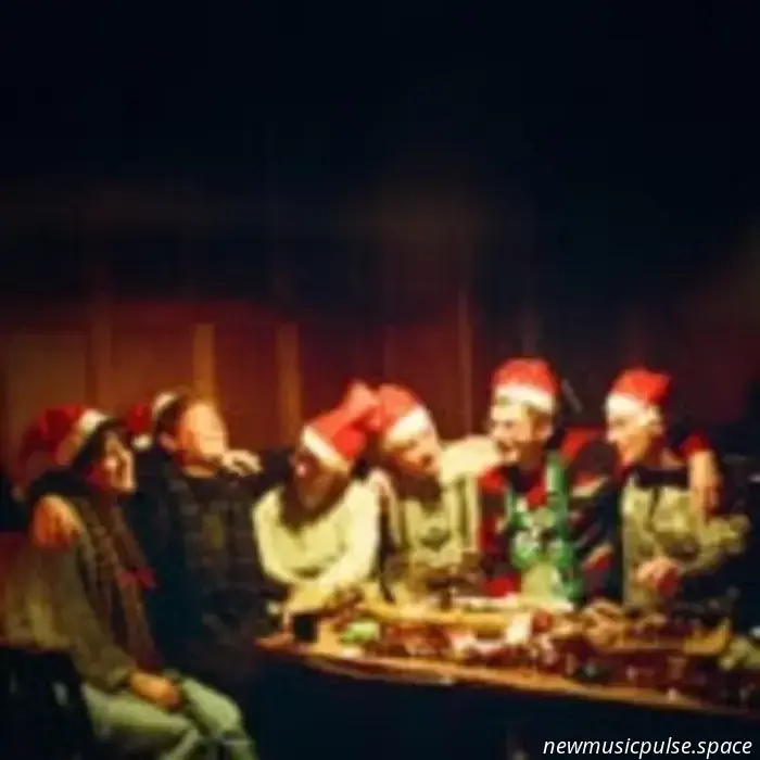 Mistletones 2025: Le migliori nuove canzoni natalizie, Parte 2! - Atwood Magazine