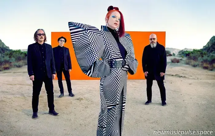 Shirley Manson sagt, „Diebstahl der Plattenindustrie“ werde die Tourneen von Garbage stoppen.
