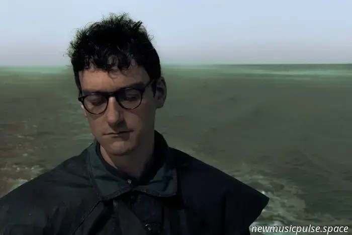 Danny L Harle kündigt sein Debütalbum 'Cerulean' an.