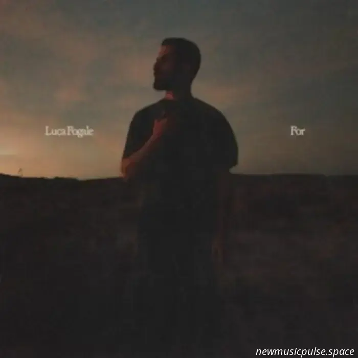 „For Honour, For Family, For Harmony“: Luca Fogale präsentiert „For“, eine fesselnde Indie-Folk-Hingabe - Atwood Magazine