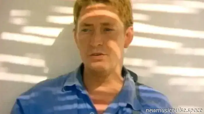 Рок- и блюз-певец Крис Ри умер в возрасте 74 лет.