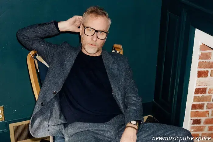 Matt Berninger kündigt zweites Soloalbum 'Get Sunk' an