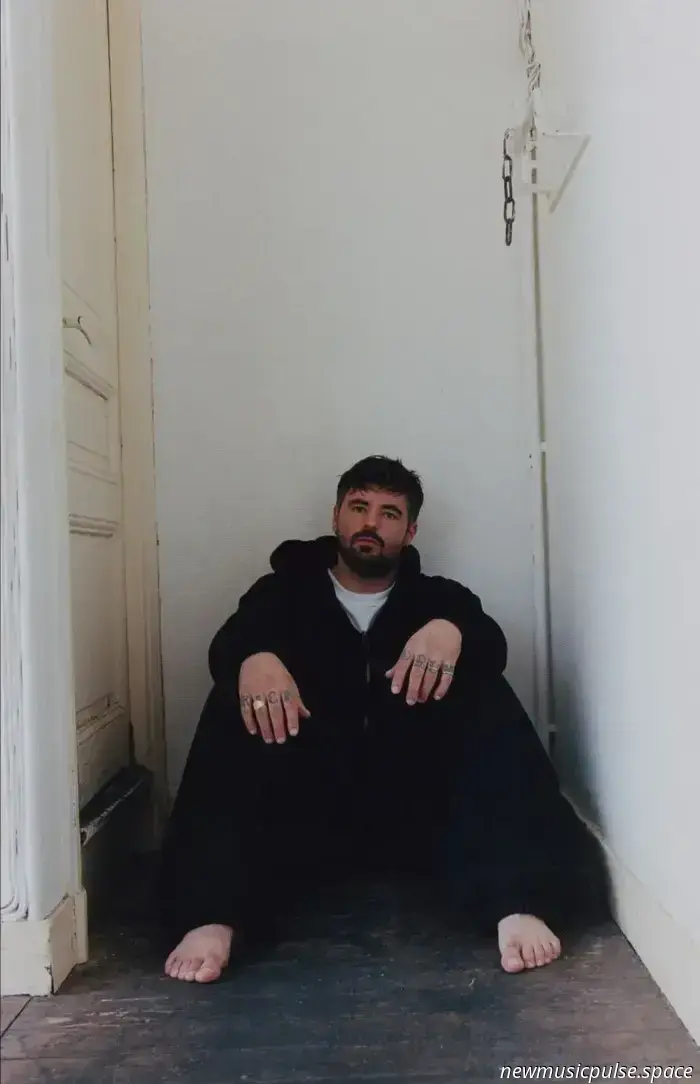 Blawan veröffentlicht den atemberaubenden Track „Rabbit Hole“