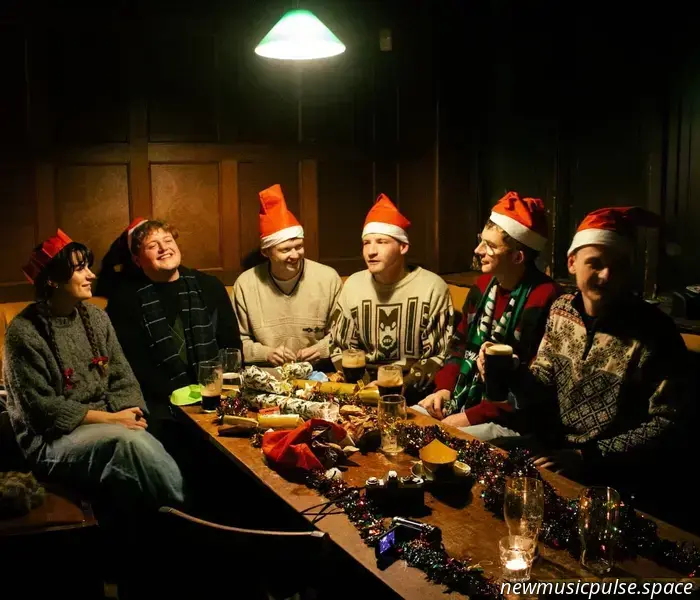 Home Counties veröffentlichen Weihnachts-Single „Better Last Year“