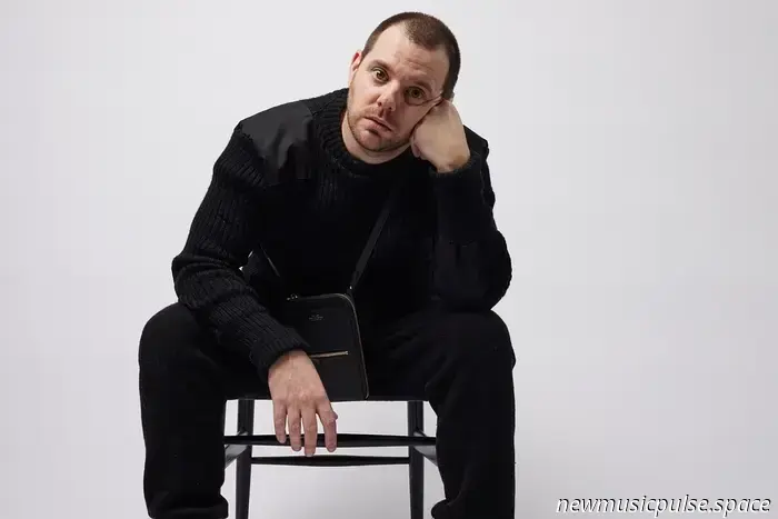 Mike Skinner of The Streets releases a reflective new single titled ‘Utopia’.