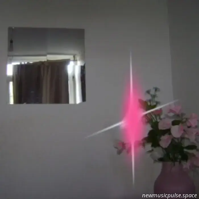 Le scelte dell'editor n. 139: Bartees Strange, Spanish Love Songs, Dijon, Deadbeat Girl, Dutch Interior e mildred! - Atwood Magazine